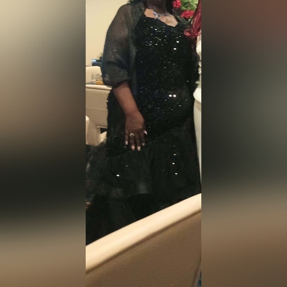 Black elegant for gala or Christmas party or New Year - Picture 2 of 2